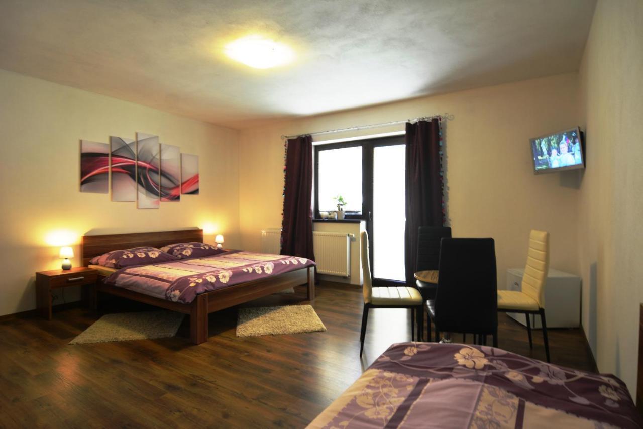 Villa Gold Nová Lesná Zimmer foto